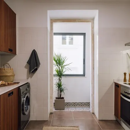 Kanto - 3 Bedrooms In Saldanha